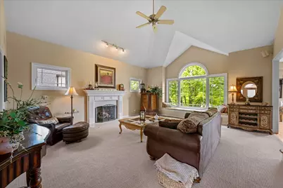 430 Alberosky Way, Batavia, IL 60510 - Photo 9