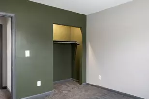 299 Beacon Blvd, Chicago Heights, IL 60411 - Photo 11