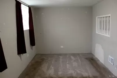 299 Beacon Boulevard, Chicago Heights, IL 60411 - Photo 15