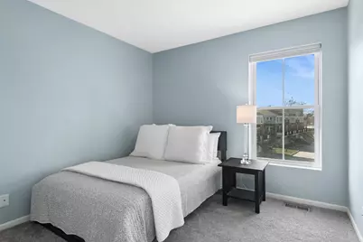 2238 S Crambourne Way, Arlington Heights, IL 60005 - Photo 13