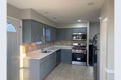 18143 Idlewild Drive, Country Club Hills, IL 60478 - Photo 7