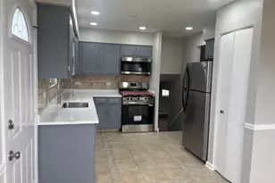 18143 Idlewild Dr, Country Club Hills, IL 60478 - Photo 7