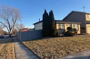 18143 Idlewild Dr, Country Club Hills, IL 60478 - Photo 5