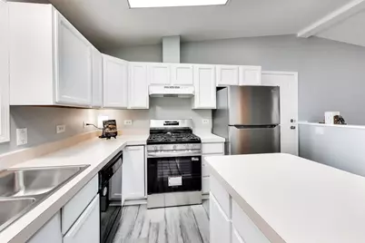 910 Shetland Court, Grayslake, IL 60030 - Photo 9