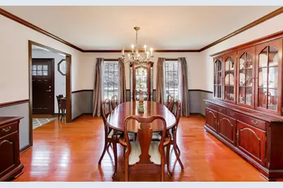 211 Woody Way, Oakwood Hills, IL 60013 - Photo 7