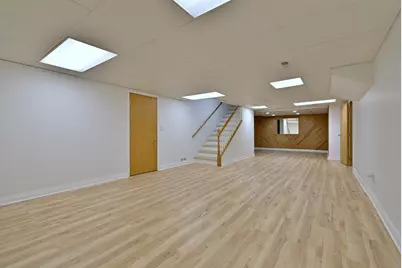 340 Somerset Drive, Streamwood, IL 60107 - Photo 27