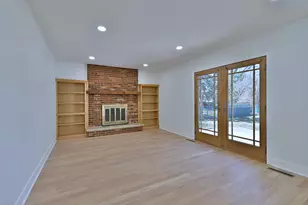 340 Somerset Dr, Streamwood, IL 60107 - Photo 23