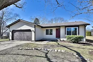 340 Somerset Dr, Streamwood, IL 60107 - Photo 1