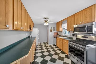 407 Butterfield Road, North Aurora, IL 60542 - Photo 9