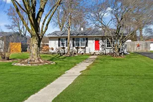 407 Butterfield Rd, North Aurora, IL 60542 - Photo 3