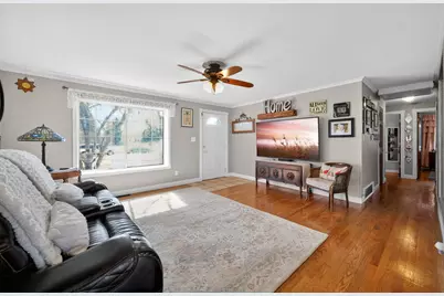 407 Butterfield Road, North Aurora, IL 60542 - Photo 7