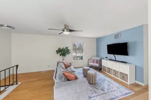 1230 Bunker Hill Ct, Wheaton, IL 60189 - Photo 5