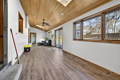 1731 S Demeter Drive, Freeport, IL 61032 - Photo 15