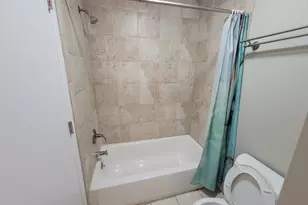 547 East Ave, Streamwood, IL 60107 - Photo 9