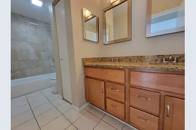 547 East Avenue, Streamwood, IL 60107 - Photo 11