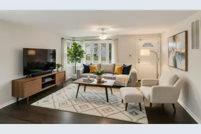 1529 Leslie Avenue, Round Lake Beach, IL 60073 - Photo 7