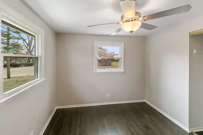 1529 Leslie Avenue, Round Lake Beach, IL 60073 - Photo 17