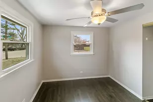 1529 Leslie Ave, Round Lake Beach, IL 60073 - Photo 17