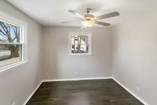 1529 Leslie Ave, Round Lake Beach, IL 60073 - Photo 13