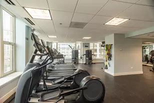 25 E Superior St, Chicago, IL 60611 - Photo 23