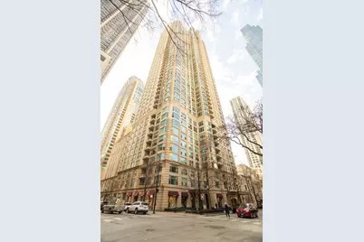25 E Superior Street #705, Chicago, IL 60611 - Photo 33
