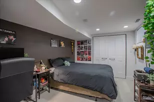 4956 N Menard Ave, Chicago, IL 60630 - Photo 15