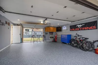 4956 N Menard Avenue, Chicago, IL 60630 - Photo 19