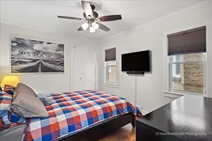 4956 N Menard Ave, Chicago, IL 60630 - Photo 9