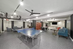 4950 N Marine Dr, Chicago, IL 60640 - Photo 17