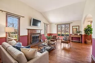 9N827 Beckman Trail, Elgin, IL 60124 - Photo 5