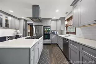 29W509 Point Oak Dr, Warrenville, IL 60555 - Photo 7