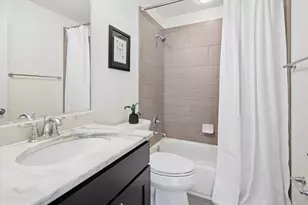 5658 N Latrobe Ave, Chicago, IL 60646 - Photo 21