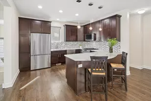 5658 N Latrobe Ave, Chicago, IL 60646 - Photo 11