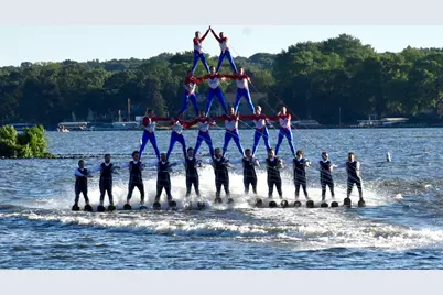 4713 E Lake Shore Drive, Wonder Lake, IL 60097 - Photo 43