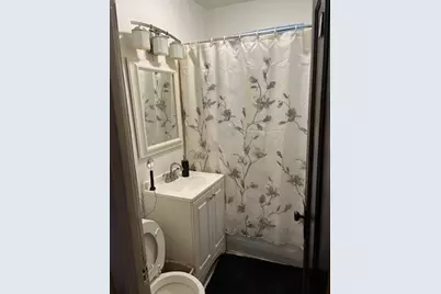 1402 W Cuyler Street #2W, Chicago, IL 60613 - Photo 5