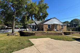 4310 Wilshire Ave, Rockford, IL 61101 - Photo 3