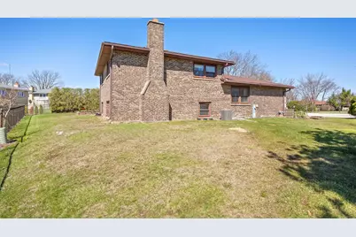 1631 Arbor Court, Darien, IL 60561 - Photo 7