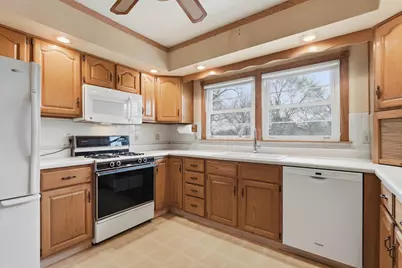 1940 4th Street A, East Moline, IL 61244 - Photo 9