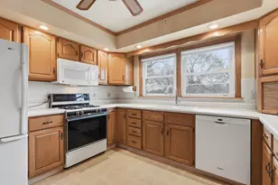 1940 4th Street A, East Moline, IL 61244 - Photo 9