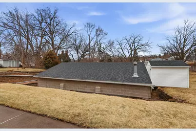 1940 4th Street A, East Moline, IL 61244 - Photo 33