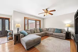 5960 Pershing Ave, Downers Grove, IL 60516 - Photo 11