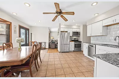 5960 Pershing Avenue, Downers Grove, IL 60516 - Photo 7