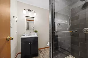 5960 Pershing Ave, Downers Grove, IL 60516 - Photo 15