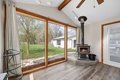 5960 Pershing Avenue, Downers Grove, IL 60516 - Photo 21