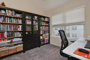 34399 N Barberry Ct, Round Lake, IL 60073 - Photo 11