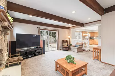 913 Warwick Lane, Libertyville, IL 60048 - Photo 13