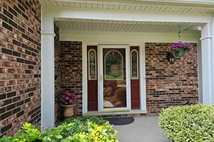 913 Warwick Ln, Libertyville, IL 60048 - Photo 39