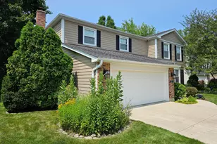 913 Warwick Ln, Libertyville, IL 60048 - Photo 35