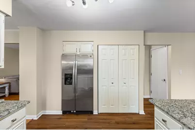 1060 Selma Lane, Naperville, IL 60540 - Photo 9