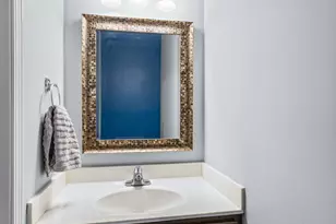 1060 Selma Ln, Naperville, IL 60540 - Photo 13